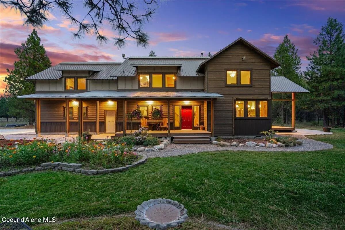 60849 Westview Dr Nine Mile Falls, WA 99026